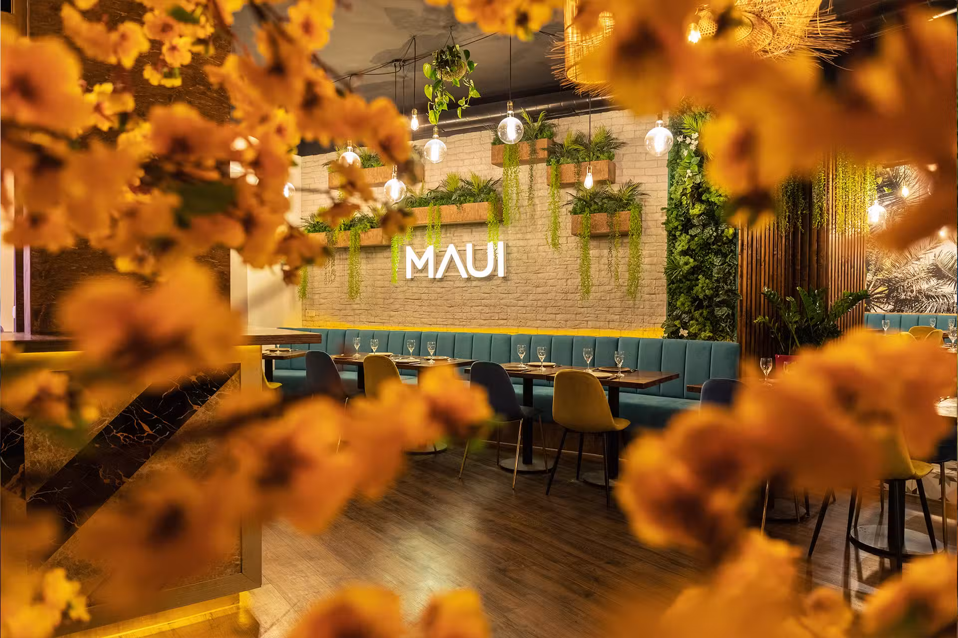 MAUI - Hawasian & Vietnamese Restaurant | München Nymphenburg