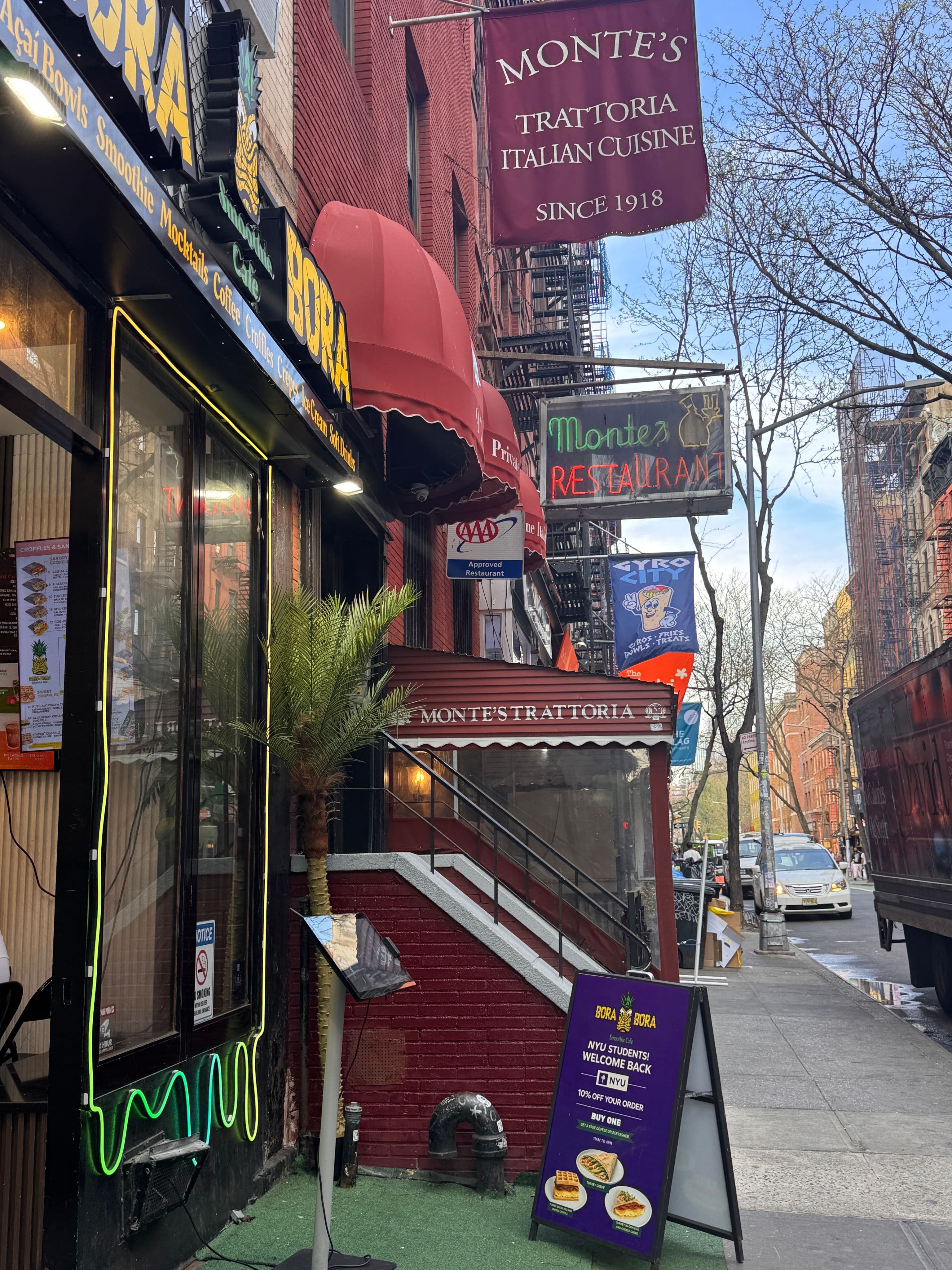 Monte's Trattoria