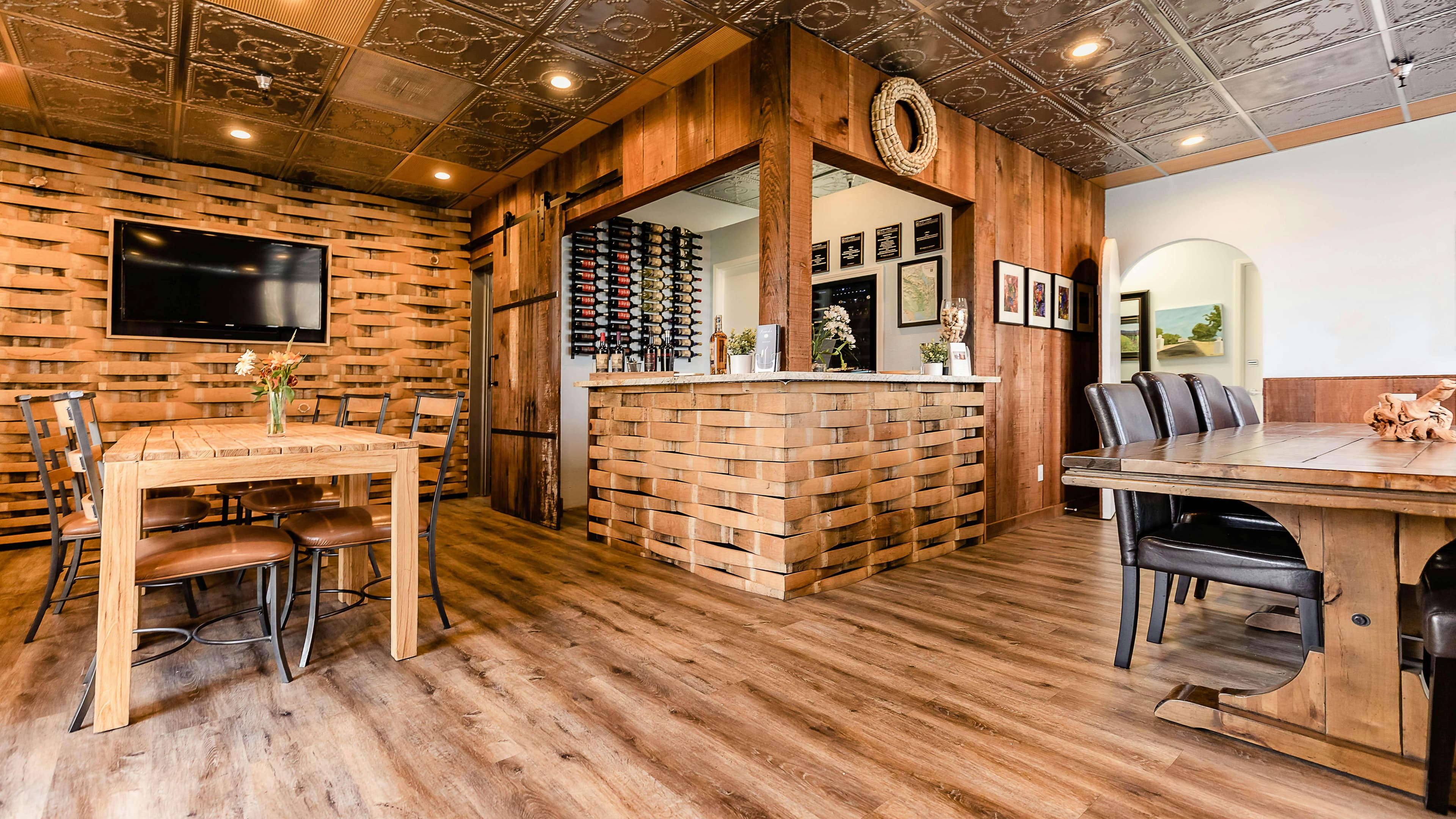 AvinoDos Wines
