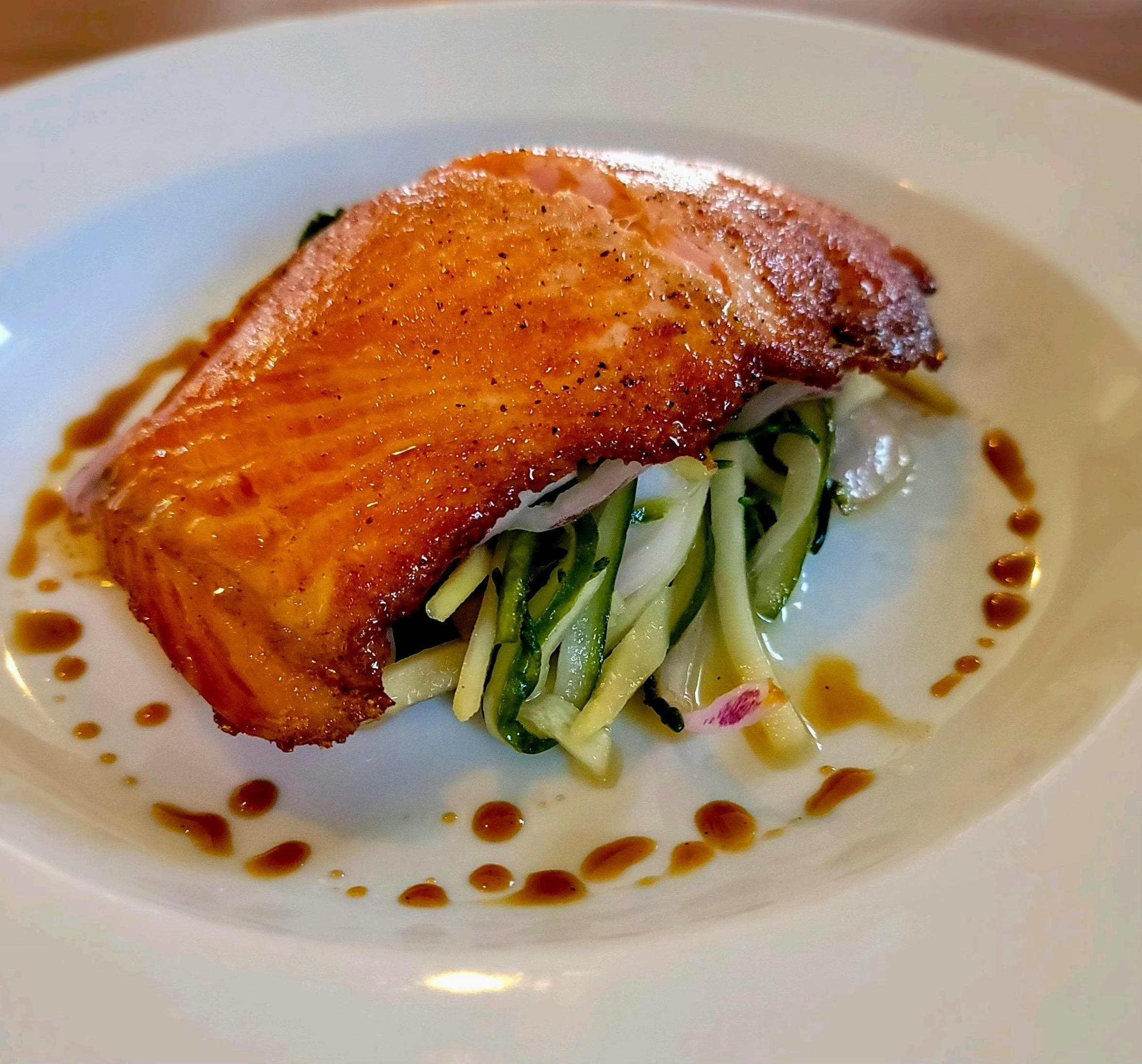 Cavé Bistro